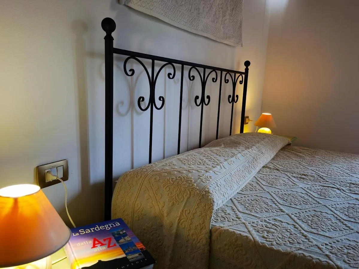 La Corte Degli Ulivi - Albergo Rurale Tresnuraghes 3*,  Italy