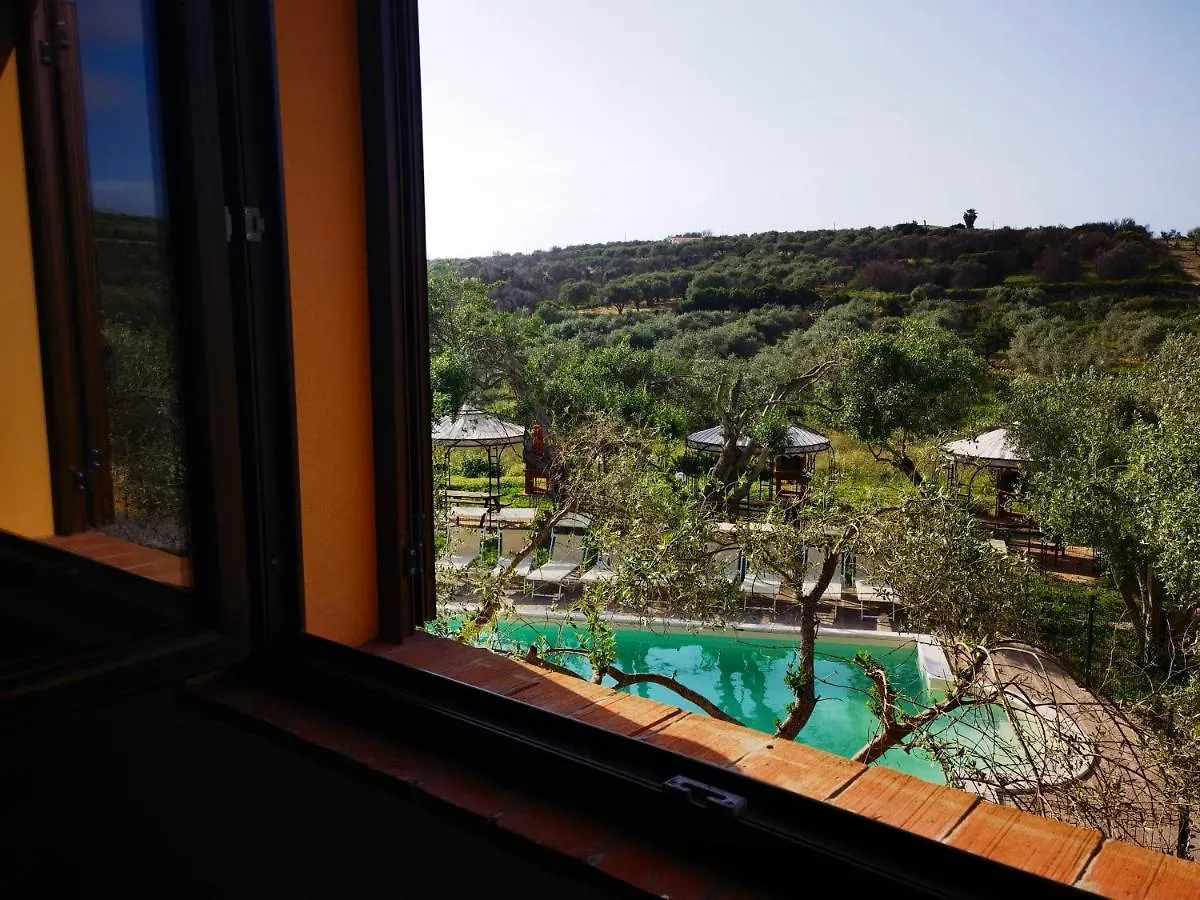 La Corte Degli Ulivi - Albergo Rurale Tresnuraghes إيطاليا