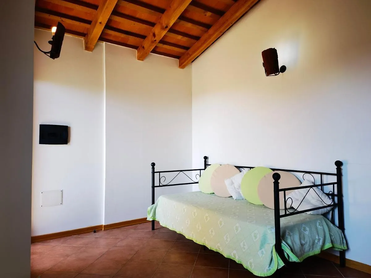 La Corte Degli Ulivi - Albergo Rurale Tresnuraghes 3*,  Italy