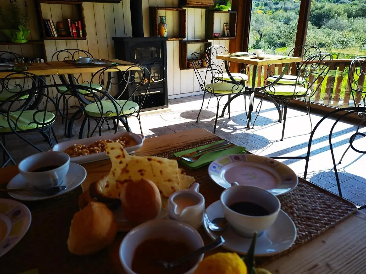 La Corte Degli Ulivi - Albergo Rurale Tresnuraghes Hotel