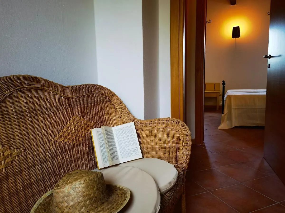 La Corte Degli Ulivi - Albergo Rurale Tresnuraghes Hotel